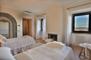 2 chambres, fer et planche Ă repasser, Wi-Fi gratuit, draps fournis
