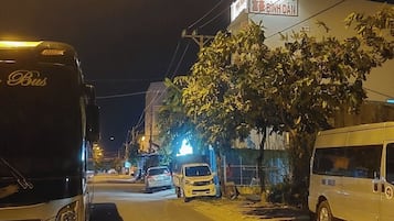 Mặt tiền nơi lưu trú