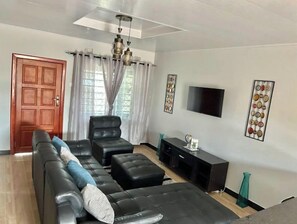 Living area - Grace’s Cozy Place Unit A in Makeni, Lusaka (Lusaka)
