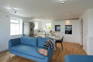 Cottage | Living area