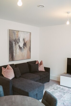 LCD TV - Apartment 4 (York)