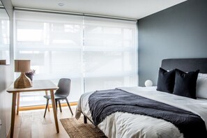2 bedrooms, iron/ironing board, free WiFi, bed sheets - Great location, pool, rooftop, gym, 24/7 security (Ciudad de México)