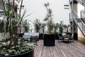 Outdoor dining - Great location, pool, rooftop, gym, 24/7 security (Ciudad de México)