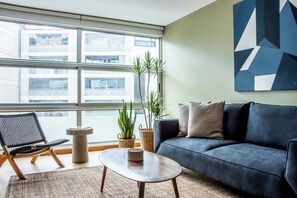 TV - Great location, pool, rooftop, gym, 24/7 security (Ciudad de México)