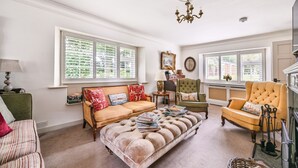 Living area - The Manor House (Looe)