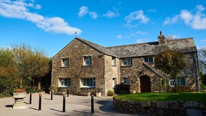 Exterior - The Manor House (Looe)