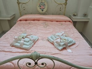 1 Schlafzimmer, Schreibtisch, Bügeleisen/Bügelbrett, WLAN