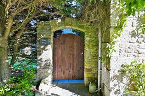 Exterior - The Manor House (Looe)