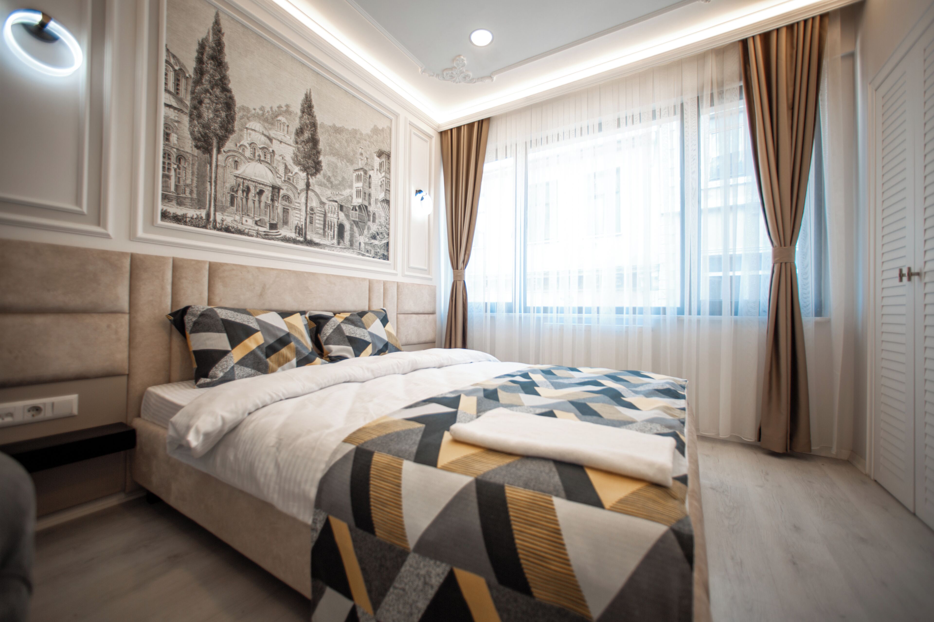 Basic Double Room | Minibar, desk, laptop workspace, soundproofing