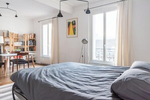 1 Schlafzimmer, Bügeleisen/Bügelbrett, Bettwäsche