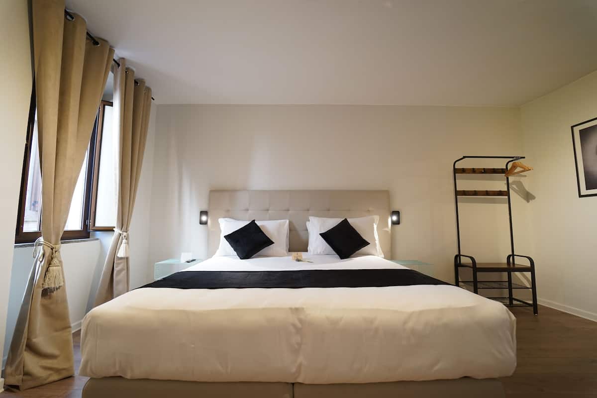 Camera con letto matrimoniale o 2 letti singoli | Wi-Fi gratuito