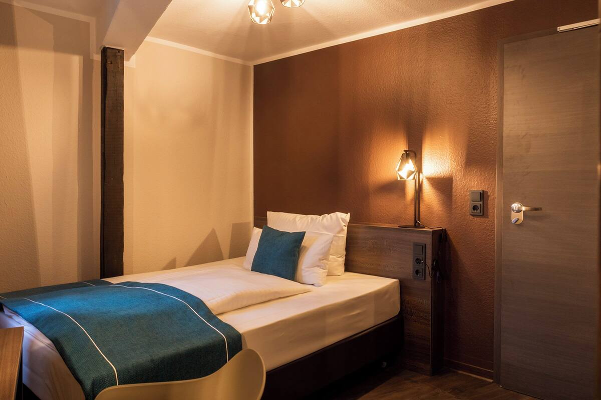 In-room safe, free WiFi