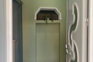 Front of property - Yanni's Urban Residence (Chania)