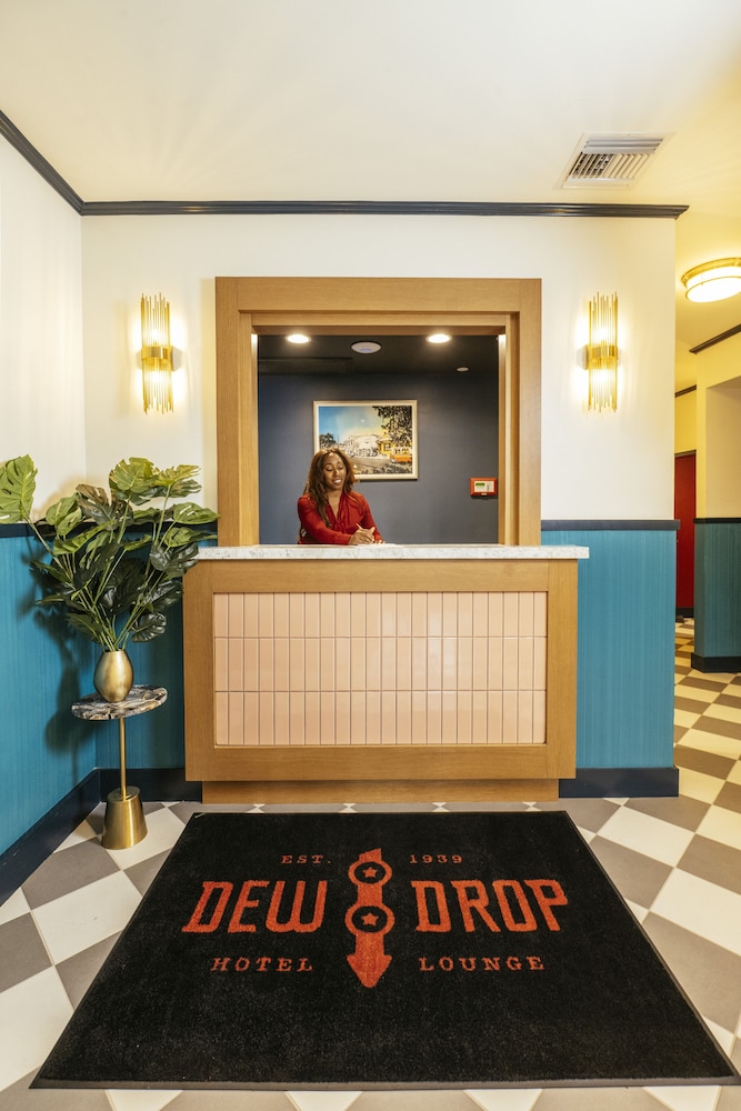 Dew Drop Inn Hotel & Lounge - Historic Boutique Hotel in New Orleans LA photo 3
