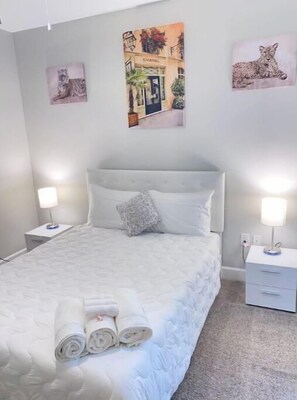 1 bedroom, iron/ironing board, free WiFi, bed sheets