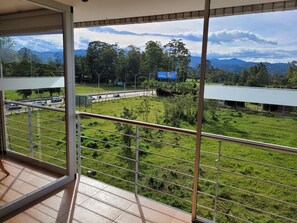 Interior - Cozy loft in Llanogrande, Antioquia, 10 minutes from JMC International Airport. (Rionegro)