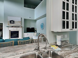Studio (4 Bedrooms) | Property amenity