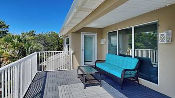 Studio (4 Bedrooms) | Property amenity