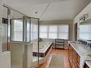 Bathroom - Sweet Sunset by Tybee Vacation Rentals (Tybee Island)