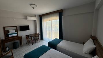 Economy Twin Room