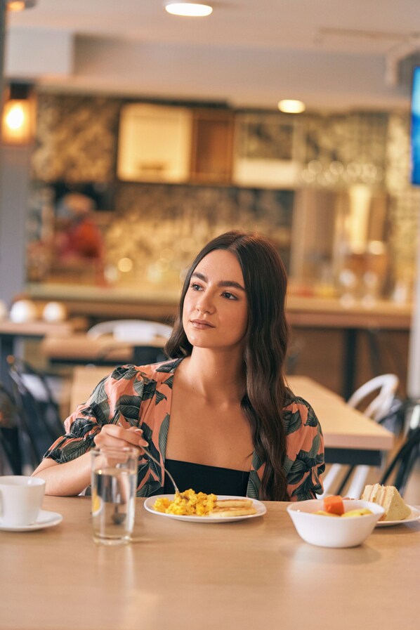 Desayuno buffet incluido todos los días