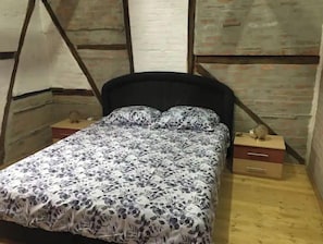 1 bedroom, iron/ironing board, WiFi, bed sheets
