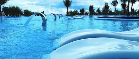 2 outdoor pools, sun loungers, lifeguards on site