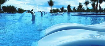 Cam Ranh Nha Trang Seaview Condotel