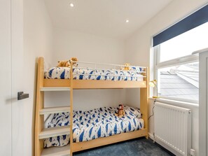 3 Schlafzimmer, kostenloses WLAN, Bettwäsche