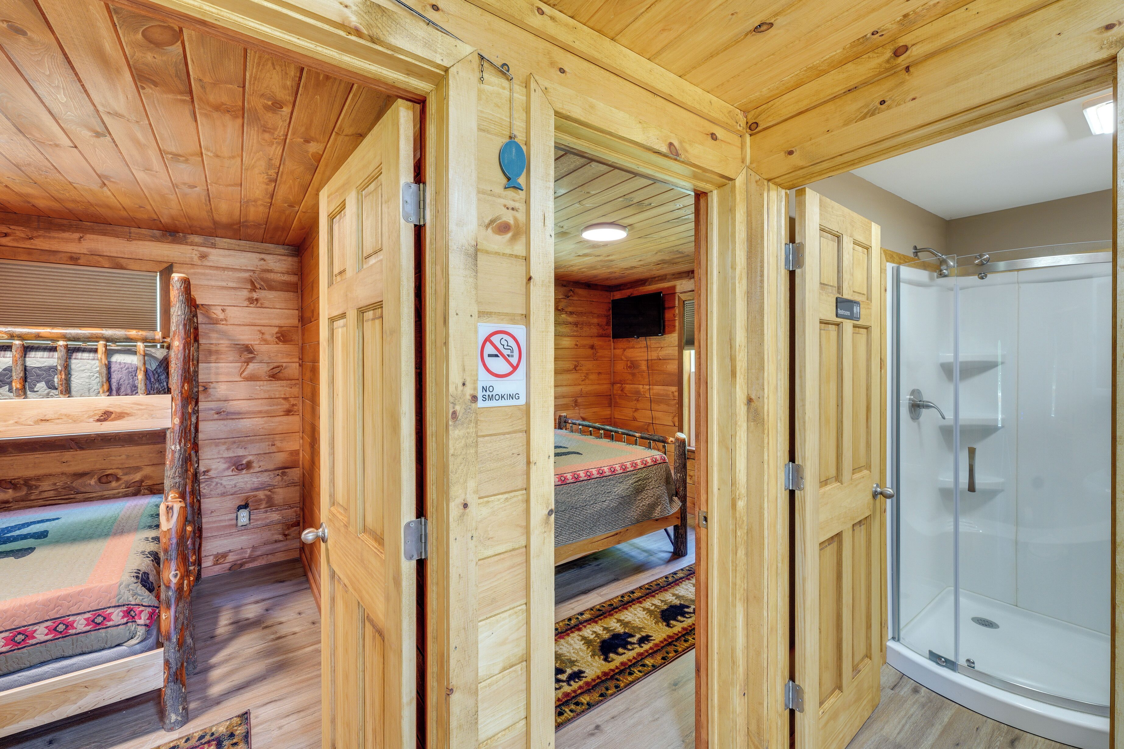 Cozy Ellicottville Cabin w/ Water Views Near Ski, Ellicottville, NY Vacation Rental Cabin