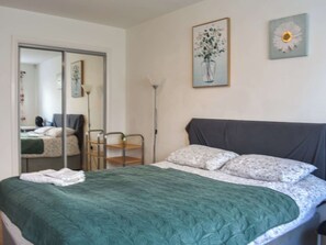2 chambres, Wi-Fi gratuit, draps fournis
