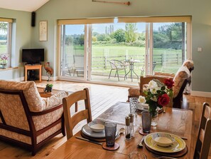 Living area - An ideal destination for relaxation, comfort, and immersion in nature’s beauty. (Old Buckenham)