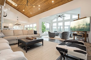 House (4 Bedrooms) | Property amenity