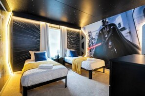7 chambres, lit de bébé portatif, Wi-Fi, literie fournie