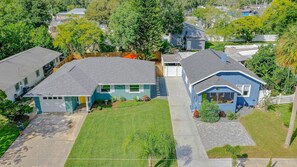 Exterior - Charming Cottage: Minutes to Beach (Daytona Beach)