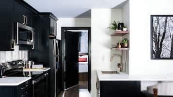 Mini réfrigérateur, cafetiÚre/bouilloire