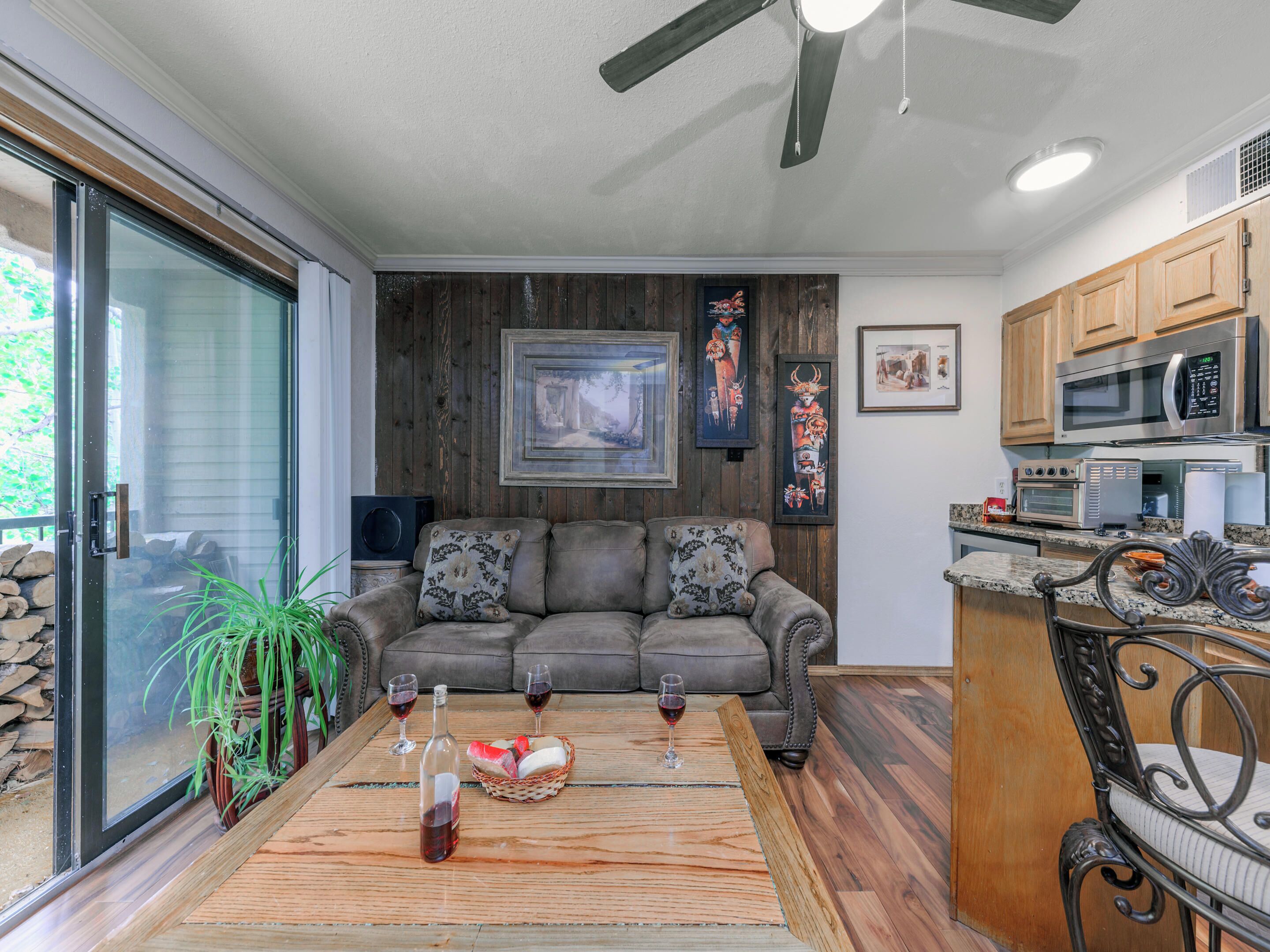 Condo (1 Bedroom) | Property amenity