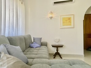 Smart TV - Carvoeiro Townhouse Apartment (Carvoeiro)