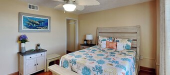 Oceanfront Penthouse #11b