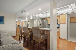 Condo (2 Bedrooms) | Property amenity