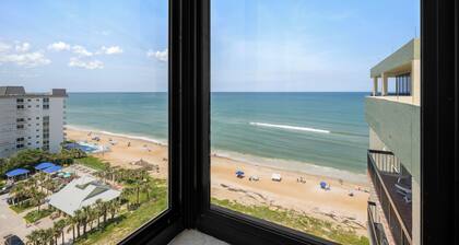 Oceanfront Penthouse #11b