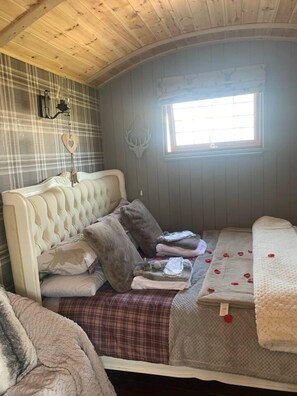 Cabaña | 1 habitación, tabla de planchar con plancha y ropa de cama