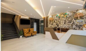 Reception - Treebo The Armani Near IGI Airport (New Delhi)