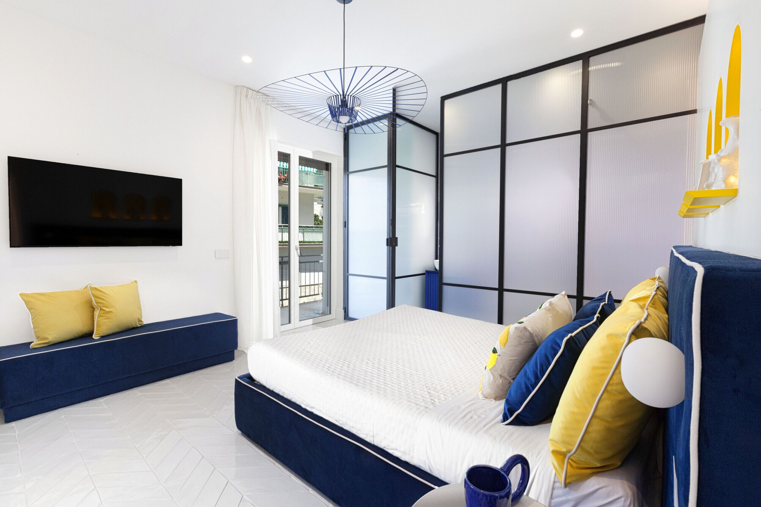 1 室のベッドルーム、アイロン / アイロン台、WiFi (無料)、ベッドシーツ