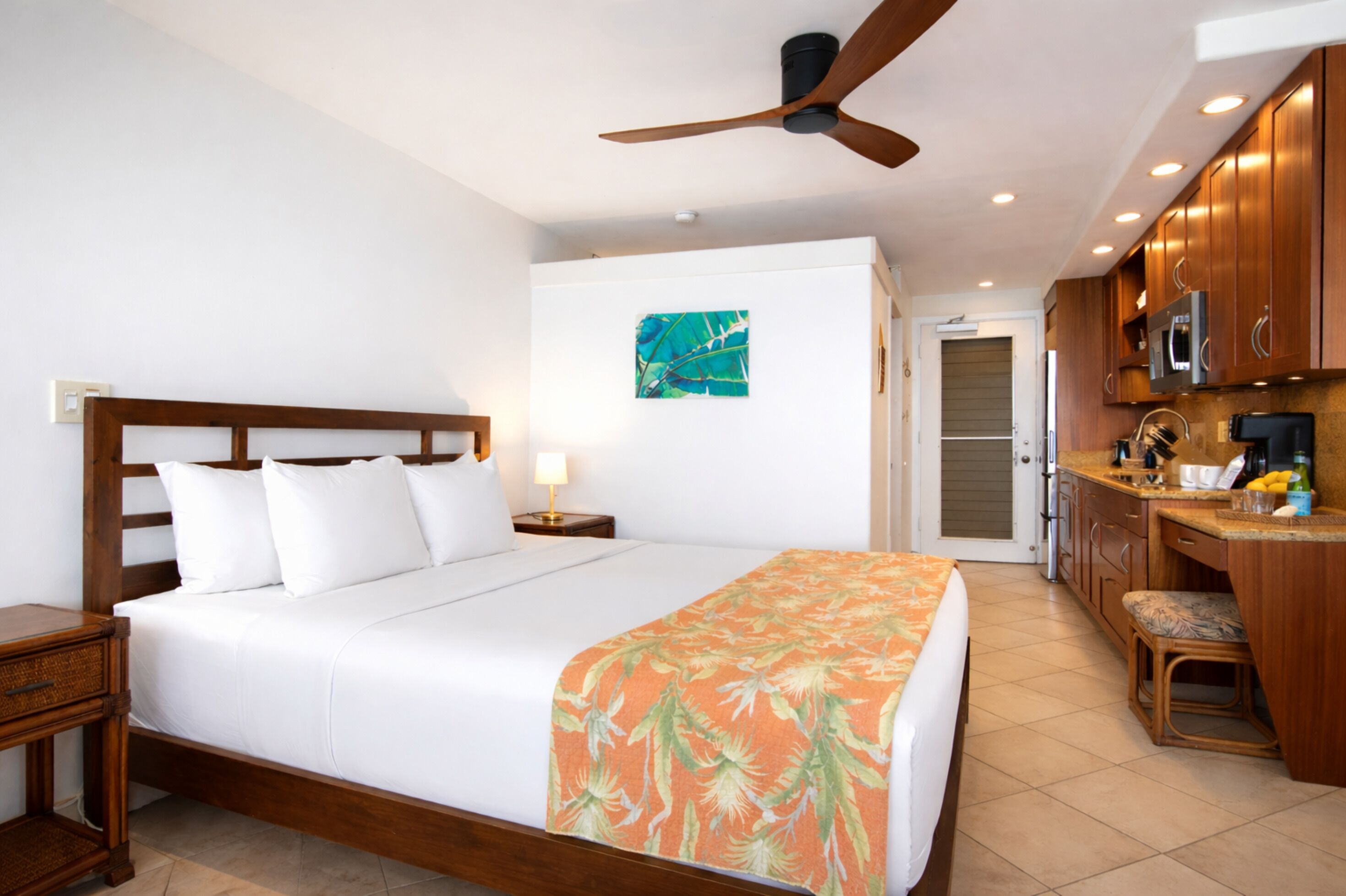 Villa (Studio, Oceanfront, Sleeps 2(NAB-107)) | Individually decorated, individually furnished, laptop workspace