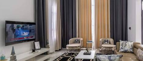 スマートテレビ、PC モニター、プリンター