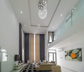 Interior - New, Luxurious 3-bedroom House 7-mins from Airport (Accra)