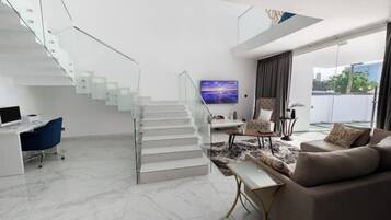 Smart-TV, PC-skjermer og printere