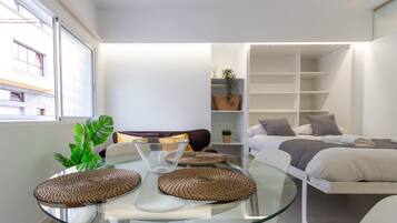 1 chambre, fer et planche Ă repasser, Wi-Fi gratuit, draps fournis