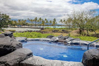 Kolea - Walk to Beach with Pool Access